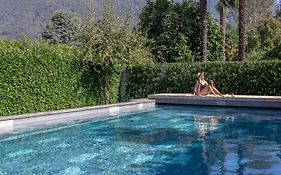 Ascona Lodge, Pool & Garden Retreat